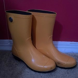ugg rain boots